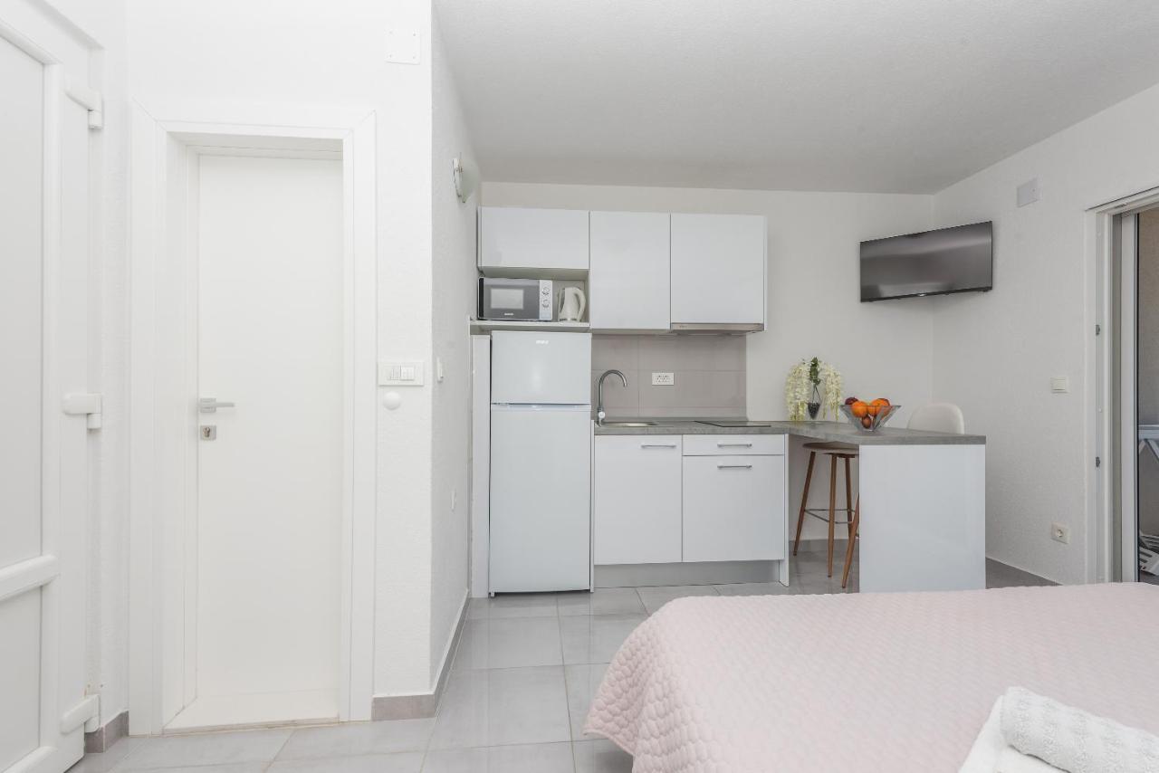 Apartments M&A Makarska Buitenkant foto