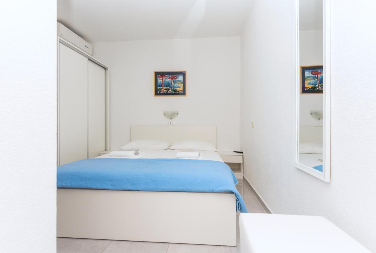 Apartments M&A Makarska Buitenkant foto