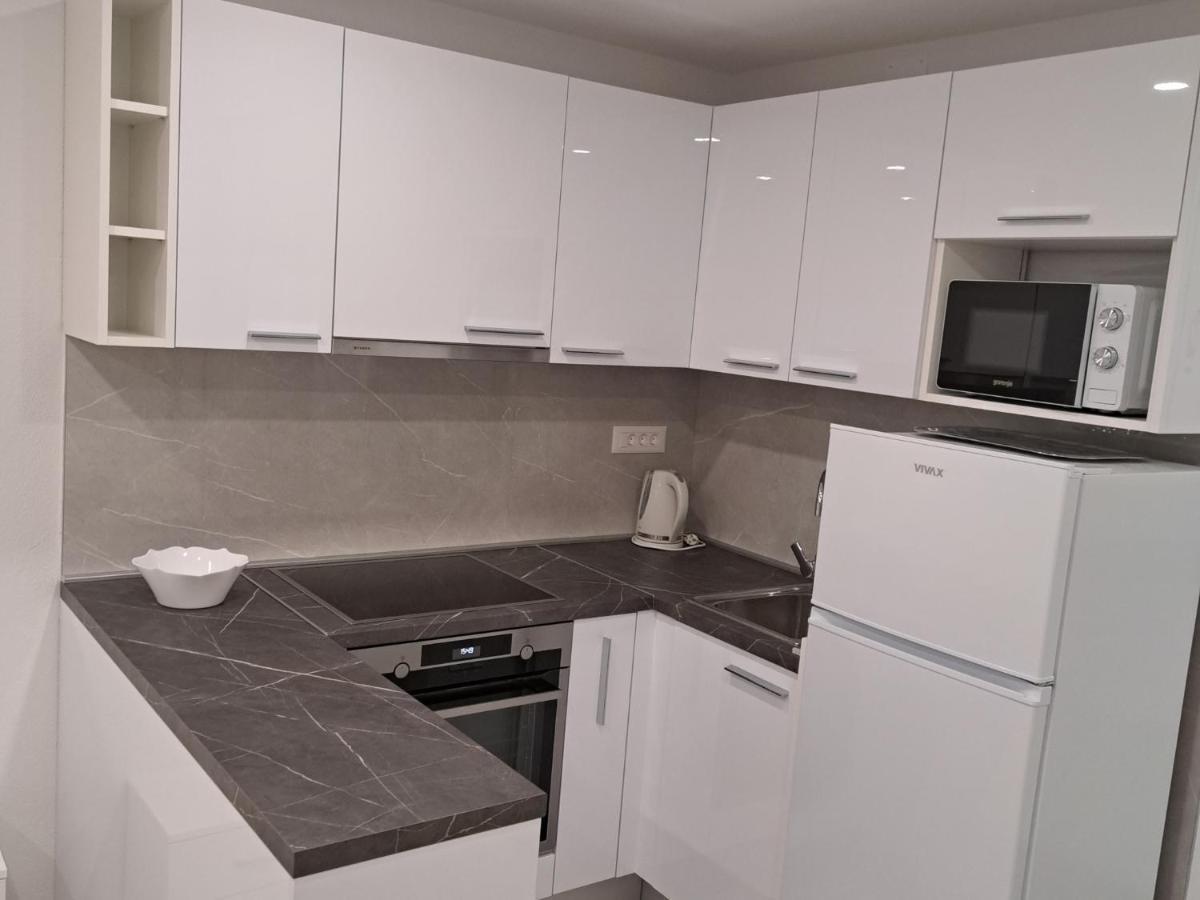 Apartments M&A Makarska Buitenkant foto